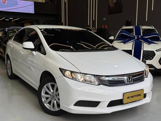 HONDA CIVIC 1.8 LXS 16V FLEX 4P AUTOMÁTICO